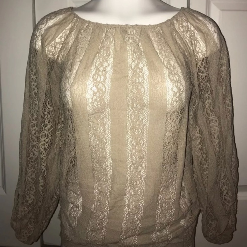 Tan Country Style Long Sleeve Lace Top.